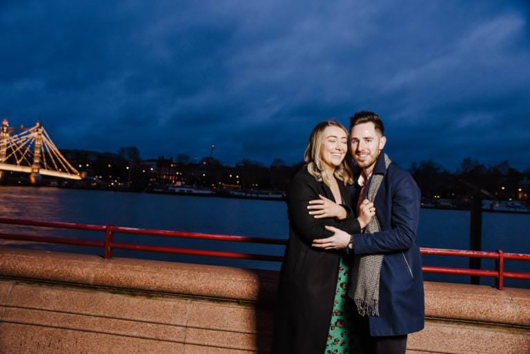 Man proposing his girlfriend