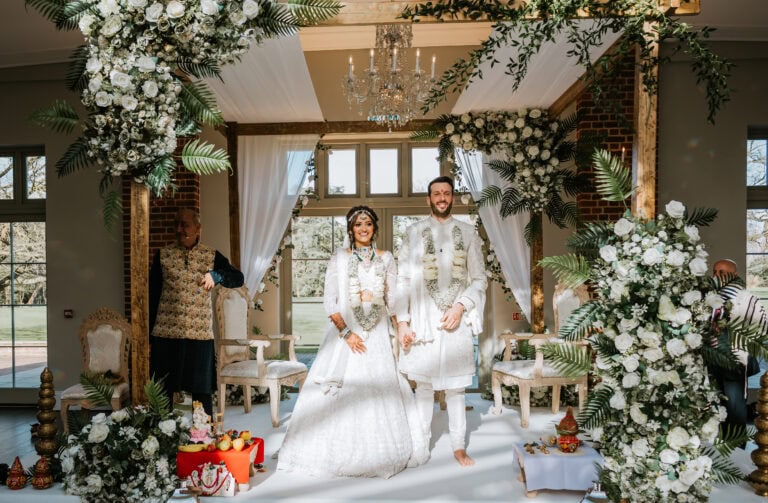 Herefordshire Weddings|Venues around Hertfordshire with outdoors ceremony license.