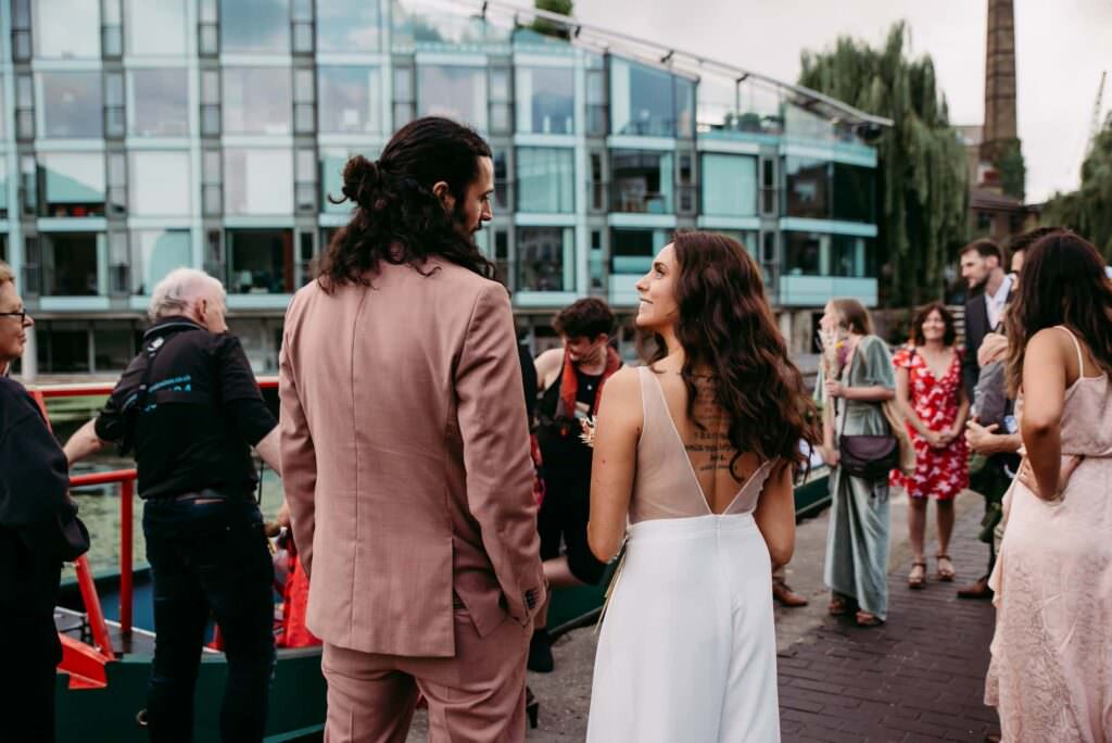 regents-canal-quirky-wedding-roshni-photography-london-wedding-photographer