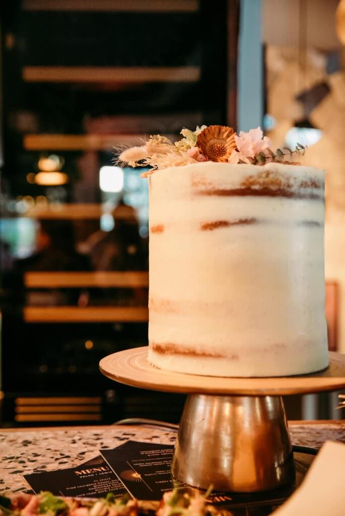 regents-canal-quirky-wedding-roshni-photography-london-wedding-photographer