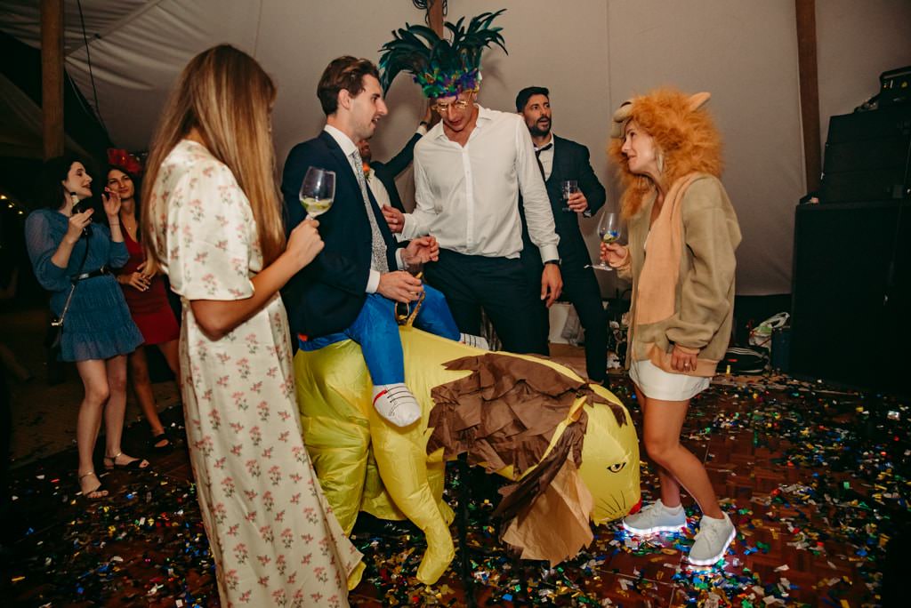 festival-theme-surrey-wedding-roshni-photography