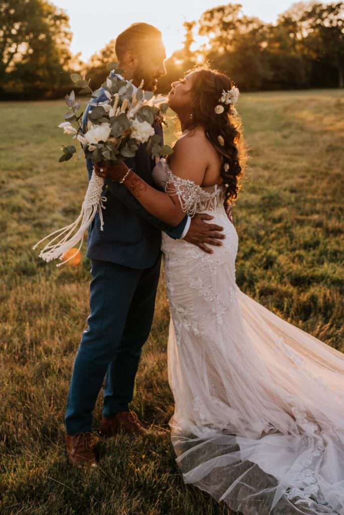 mapledurham-estate-boho-chic-summer-wedding-roshni-photography